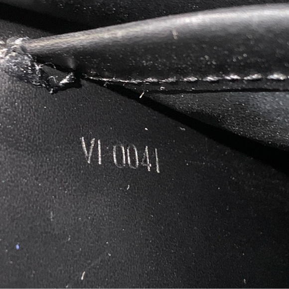 Rare Louis Vuitton Black Damier Club Bag - Picture 16 of 16